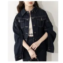 Chico チコ 刺繍入りデニムセットアップ ブラック Chico（チコ）の「【2023SS/再入荷カラーあり】袖スリットデニム