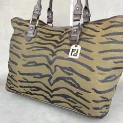 2026年最新】フェンディ FENDI ゼブラ柄の人気アイテム - メルカリ