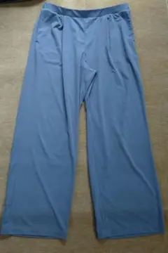 ユニクロ　ストレートパンツ　薄紫　XL　期間限定お値下げ中