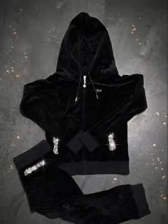 Rady（レディ） ベロアセットアップ（パーカー＋パンツ）　黒　フリーサイズ