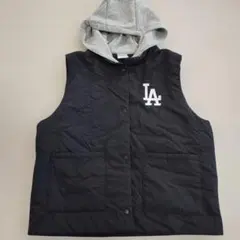 MLB ドジャース LAロゴ フード付中綿ベスト M