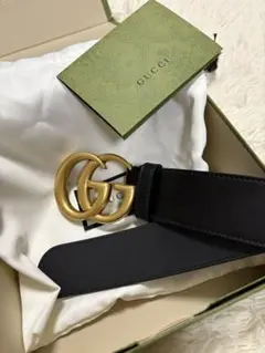 GUCCI 黒ベルト ゴールドGGロゴ