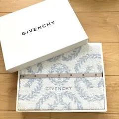 【新品未使用】GIVENCHYジバンシー✳︎バスタオルのサムネイル