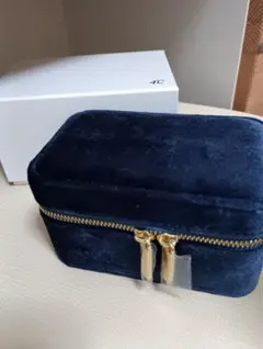 4℃　ヨンドシー　ジュエリーボックス　ネイビー　ミラー付き　新品未使用