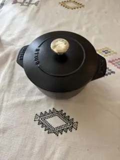 STAUB ストウブ ラ ココット de GOHAN 16cm 黒のサムネイル
