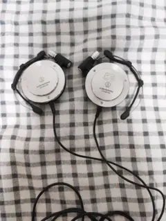 オーディオテクニカ ATH-EM700 中古品　有線イヤホン シルバー ヨドバシ.com - オーディオテクニカ audio-technica ATH-EM700