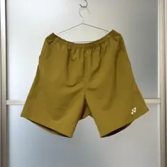 新品✨ ⑩ YONEX ハーフパンツ／ ユニ О／ゴールド／日本代表モデル YONEX ハーフパンツ 茶色 - メルカリ