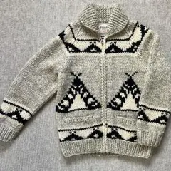 【レア！チーフ(酋長)柄】TUAK ジップアップ本格カウチンセーター グレー/黒のサムネイル