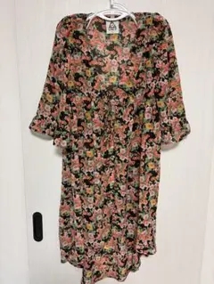 UNIF 羽織ワンピース　総柄　花柄　Sサイズ　LAセレブ　ガウン