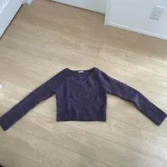 GU パープル Vネック ニット
