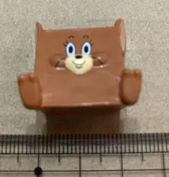 トムとジェリー　ジェリーフィギュア
