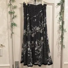 黒と白のドット柄フレアスカートFREE