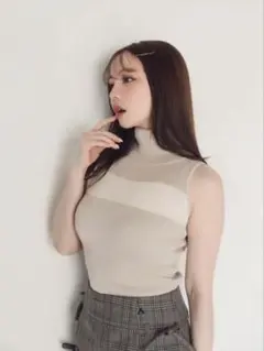Elf button knit tops color beige andmary - メルカリ