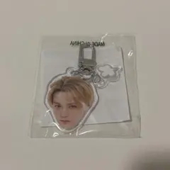 treasure 喜怒哀楽 顔アクキー ドヨン 怒