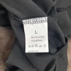 フード付きシャツ