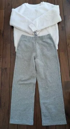 UNIQLO　ユニクロ　ファーリーフリースセット　オフホワイト