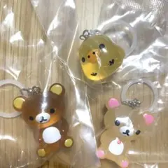 リラックマ　クリアマスコットチャーム　めじるしアクセサリー　ガチャ　コリラックマ