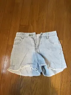 美品　Lovetoxic デニムショートパンツ 140