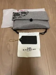 新品コーチ COACH レザー 　タグ 　チャーム 　キーホルダー 黒　おまけ付
