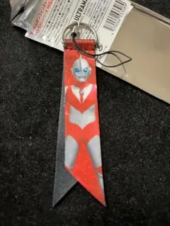 ウルトラマンパワード　ランダムボンフィンストラップ　ウルトラマンシリーズ　新品