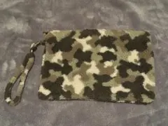 クラッチバック 迷彩 モコモコ