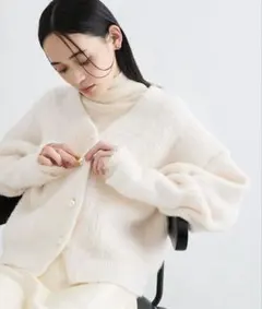 VISパールボタンVネック片畦ニットカーディガン