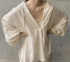 select MOCA byson トップス