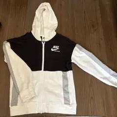 Nike フード付きジャケット 黒/白