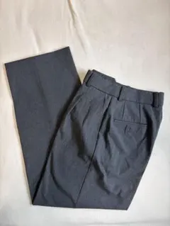 ユニクロ タックワイドパンツ ダークグレー Sサイズ（訳あり）