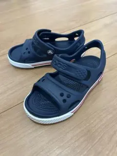 Crocs キッズサンダル ネイビー