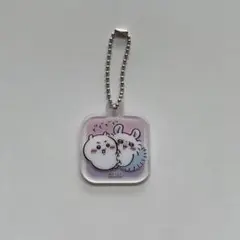 ちいかわ　アクリルキーチェーン３　ちいかわ&モモンガ