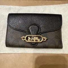 財布　コーチ　三つ折り　新品　coach 馬車金具 シグネチャー 三つ折り財布