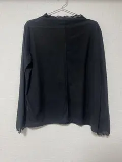 ブラック 長袖 トップス フリル袖　ジーユー