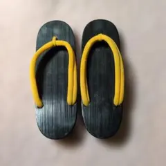 本漆塗り黒と黄色の下駄 24センチ