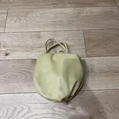 美品EFOLE macotoさんコラボ　ギャザーミニショルダーバッグ イエロー