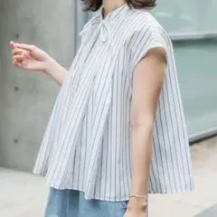 ✨美品✨アーバンリサーチドアーズ リボンフレアフレンチブラウス M