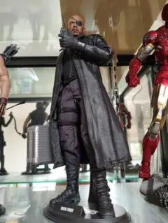 2025年最新】Hot Toys アメコミの人気アイテム - メルカリ