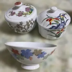 レトロ　和食器 蓋付き小鉢 御茶碗飯椀　花柄 3点セット　深川製磁他　まとめてのサムネイル