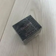 DECORTE EYE GLOW GEM SKIN SHADOW 15g