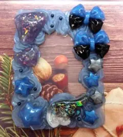 デコケース　B8　青　黒　星　羽　リボン　ハンドメイド　推し活　ホイップデコ