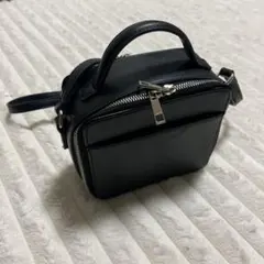 AZUL by moussy ブラック　スクエアバッグ