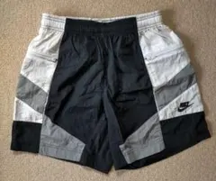 NIKE ウーブン ショートパンツ Sサイズ ナイロン ハーフ パッチワーク柄