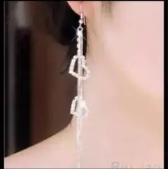 新品　お洒落なダブルハートロングピアス