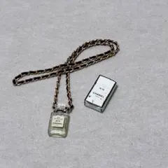 CHANEL シャネル N°5 香水瓶ネックレス レザーチェーン - メルカリ
