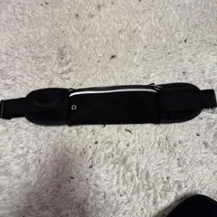 黒いナイロンウエストポーチ