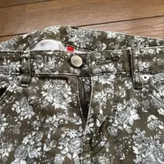 UNIQLO ストレートパンツ