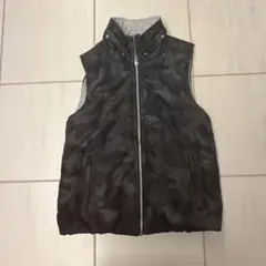 ブラックカモフラージュダウンベスト　フード付き