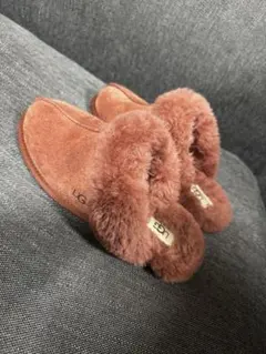 UGG Scuffette II 24cm US7 ファースリッパ