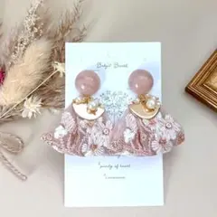 ☘インド刺繍リボンとマーブルカボションのピアス☘くすみピンク コットンパール 春