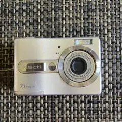 SANYO Xacti S7 コンパクトデジタルカメラ 本体のサムネイル